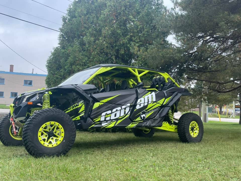 Black and green wrapped Can-Am